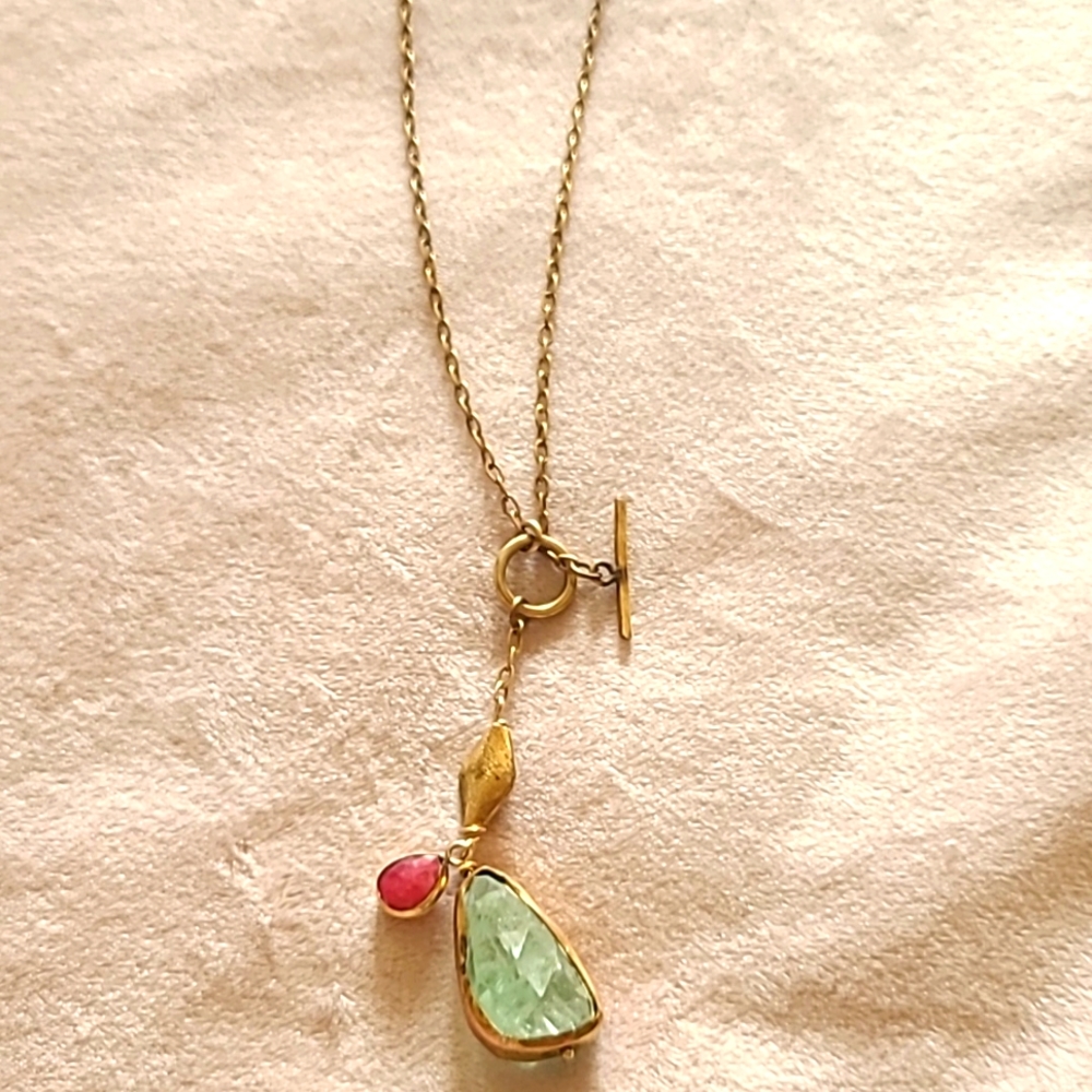TOGGLE CLOSURE LARIAT NECKLACE